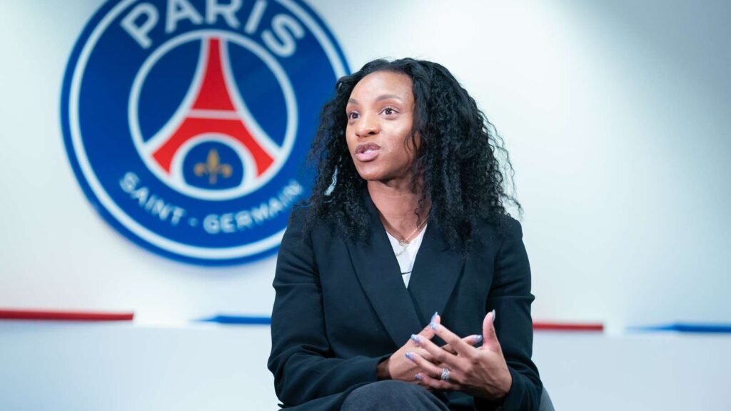 Crystal Dunn signs for PSG