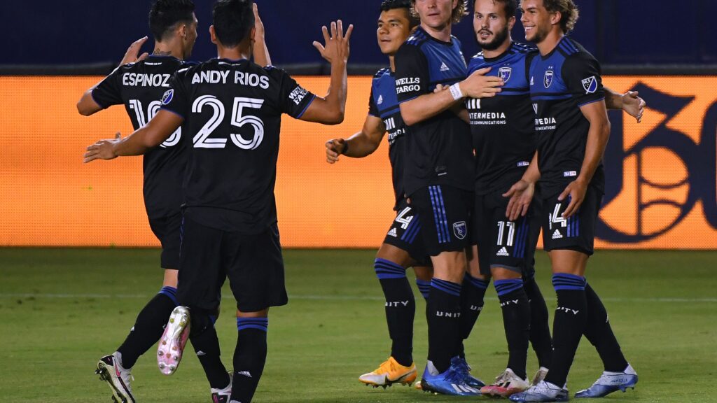 San Jose Earthquakes v Los Angeles Galaxy