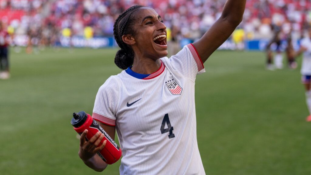 Naomi Girma USWNT 2024