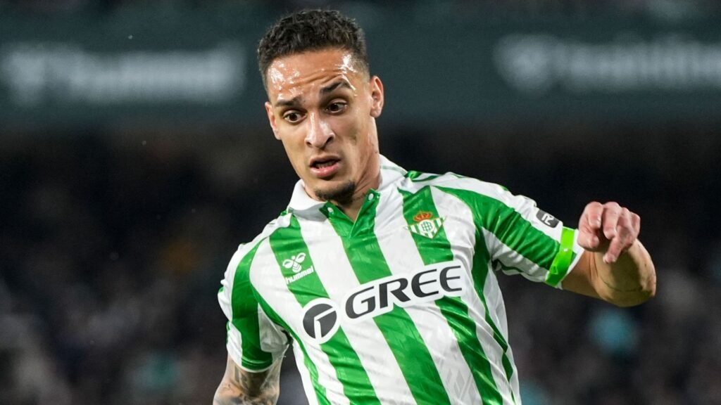 Antony Real Betis 2024-25