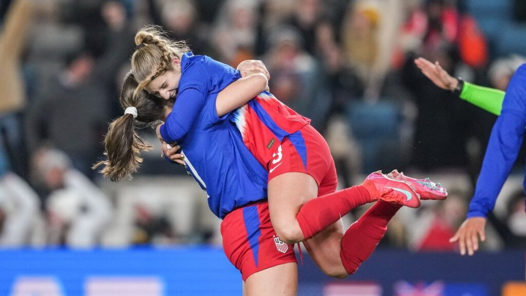 Ally Sentnor USWNT vs Colombia