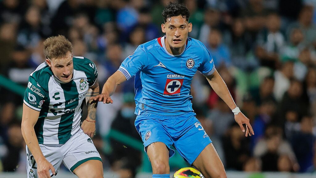 Santos Laguna v Cruz Azul - Torneo Clausura 2025 Liga MX