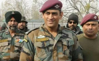 1737876452719_ms-dhoni Top 3 Indian cricketers who are serving in Indian Army
