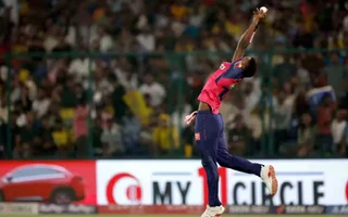 1747751573036_kwena-maphaka IPL 2025: Best Catch of the Match ā CSK vs RR, Match 62