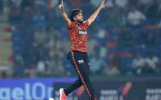 1748193014297_harsh-dubey Harsh Dubey will become a complete all-rounder by next IPL season: SRH head coach Daniel Vettori