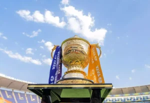 449158-ipl-trophy-chennai-300x206-1
