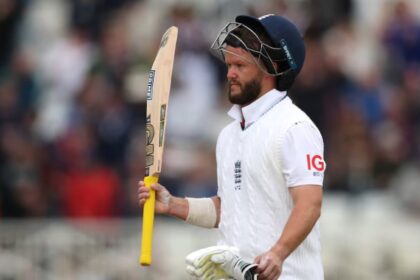 England's Ben Duckett takes the applause from the crowd while walking back to the pavilion after getting dismissed by Zimbabwe's Wesley Madhevere. (REUTERS)
