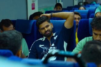Shreyas Iyer along with his Punjab Kings teammates on the train from Dharamsala. (Screenshot via IPL X)