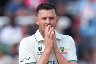 Mitchell Johnson on Josh Hazlewood