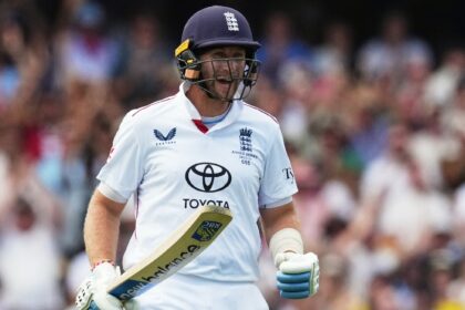 Joe Root celebrates his 41st Test century in the SCG Ashes Test on Monday. (AP Photo)