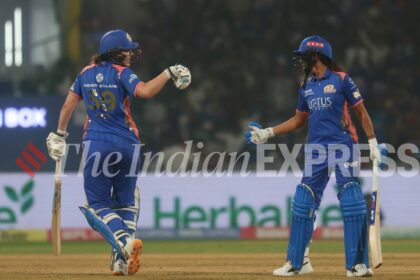 Harmanpreet Kaur, Nat Sciver-Brunt MI WPL