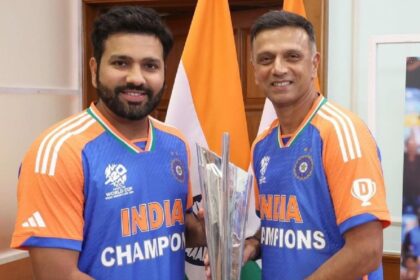 Skipper Rohit Sharma and head coach Rahul Dravid after the T20 World Cup win. (Instagram)