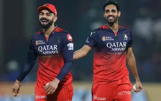 1745813463000_virat-kohli-and-b-kumar-1 Virat Kohli and B kuma'Virat Kohli has a squad of fighters around him in RCB' - AB de Villiers ahead of IPL 2026r