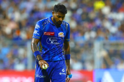 Hardik Pandya of Mumbai Indians walks back to the mark during the IPL 2025 match against Gujarat Titans at the Wankhede Stadium. (Sportzpics for IPL)