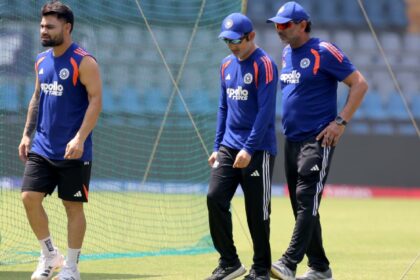 India head coach Gautam Gambhir (centre) with Rinku Singh (left) at a training session at the Wankhede Stadium in Mumbai. (Express Photo by Narendra Vaskar)