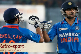 Sachin Tendulkar and Virat Kohli together at the crease as they help India chase a Pakistan's target. (Screengrab via YouTube)