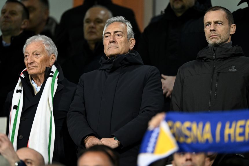 (L-R) President of CONI Luciano Buonfiglio, President of FIGC Gabriele Gravina and UEFA President Aleksander Čeferin look on ahead of the match.