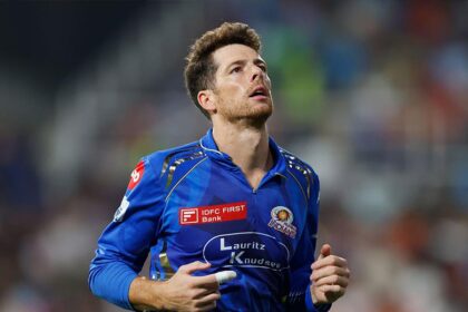 Why Mitchell Santner not playing in RR vs MI?