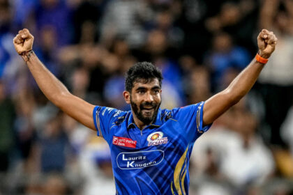 Mumbai Indians need more support from bowling attack to make a comeback: Sanjay Bangar