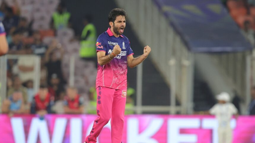 Strip away the deceptions Ravi Bishnoi layers around his bowling and the deliveries themselves are fairly simple — they usually slide in skidding, or break in with bounce. (BCCI/Creimas Photo)