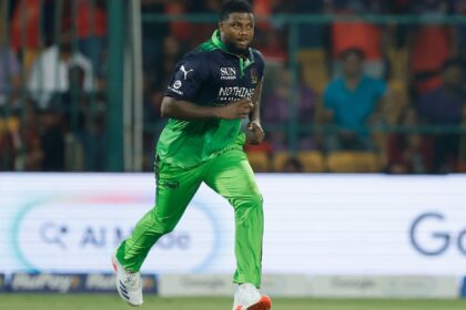 Romario Shepherd RCB vs DC