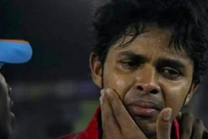 S Sreesanth was slapped by Harbhajan Singh during an IPL 2008. Slapgate (File photo)
