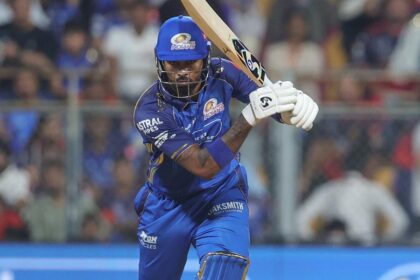 Hardik Pandya batting