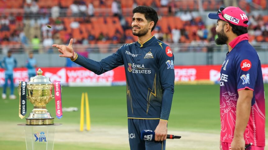 Riyan Parag of Rajasthan Royals and Shubman Gill of Gujarat Titans at the toss during Qualifier 2. (BCCI/Creimas Photo)