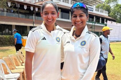 Nandni Sharma with Indian cricket team captain Harmanpreet Kaur. (Photo: Nandni Sharma/Instagram)