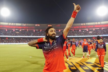 Krunal said the importance of the fixture at the business end of the season pushed him to continue despite physical discomfort. (CREIMAS)
