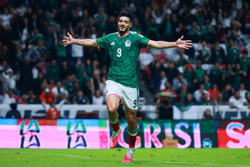 Raúl Jiménez will be the key for Mexico's attack.