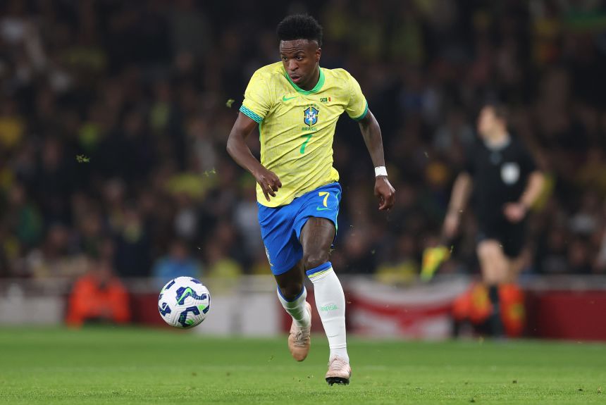 Vinícius Júnior runs with the ball during a friendly against Senegal in November.