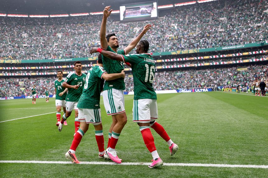 Raúl Jiménez will still be the focal point for Mexico’s attack at this tournament.