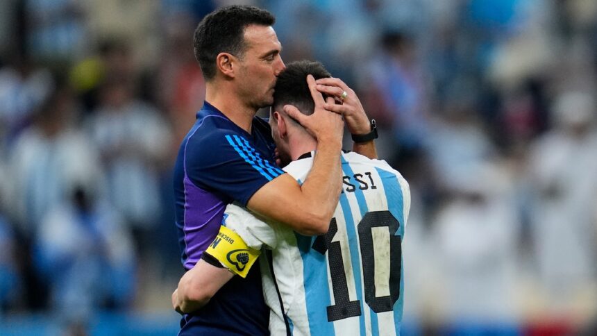 Lionel Scaloni Messi FIFA World Cup 2022