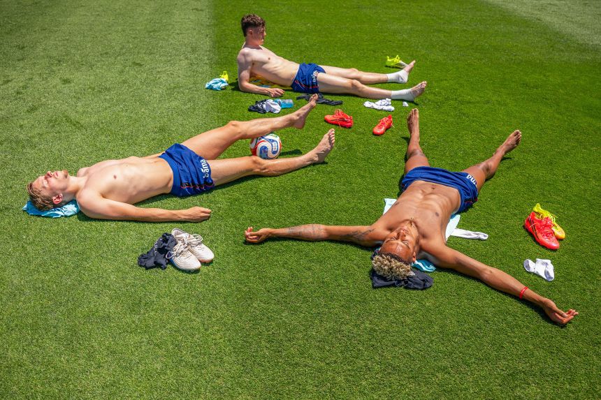 Marcus Holmgren Pedersen, Jørgen Strand Larsen and Antonio Nusa of the Norwegian national football team after a training session on June 4 in Greensboro.