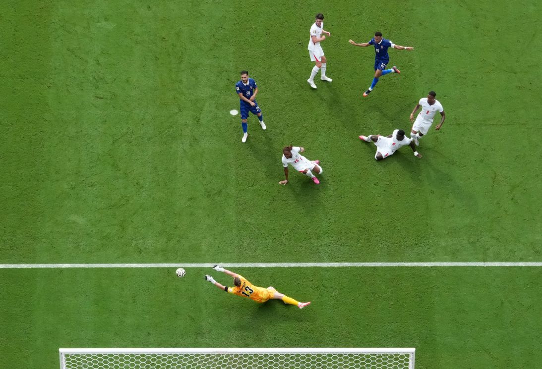 England's Dean Henderson makes a save from France's Kylian Mbappe during the FIFA World Cup 2026 Bronze Medal Match match between France and England at Miami Stadium on July 18, 2026 in Miami Gardens, United States.