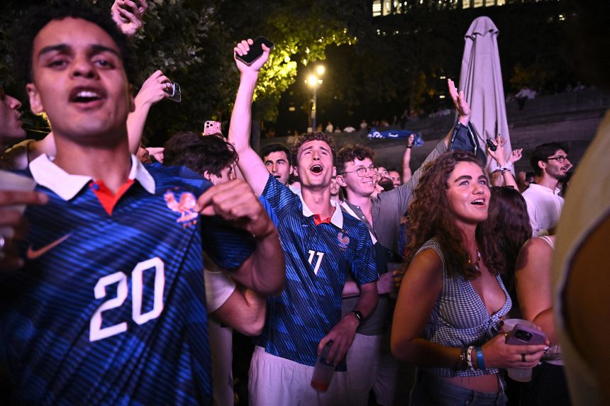 France fans in Paris were in a good mood on Thursday night.