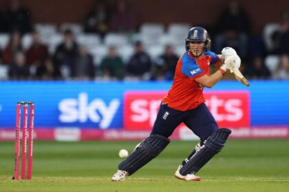 Sydney Sixers sign Alice Capsey for 2026 WBBL