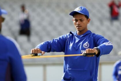 ‘Only one can play’ - Sitanshu Kotak on Yashasvi Jaiswal amid India’s selection dilemma