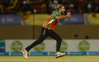 1789116527340_imran-tahir 'My son has been pushing me' - 47-year-old Imran Tahir becomes oldest to take a T20 five-for