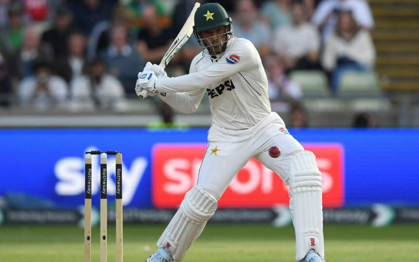'What I saw was no plan' - Former England greats slam England's tactics after Razaullah's assault