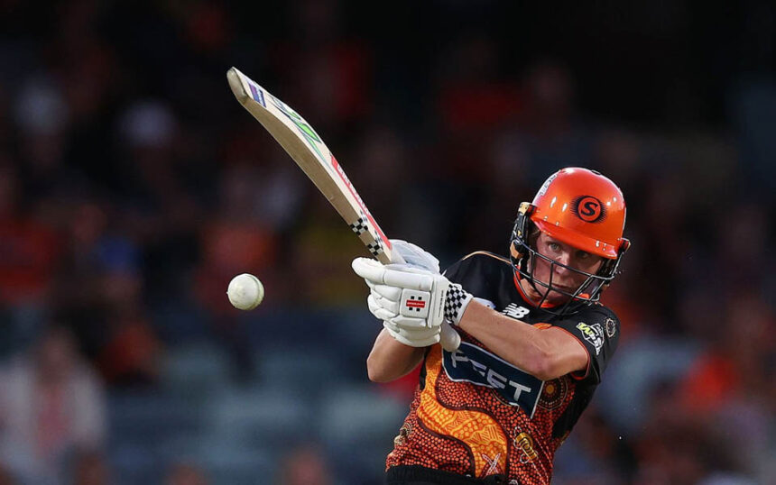 Perth Scorchers cruise through by 9 wickets at WACA to thump Melbourne Renegades