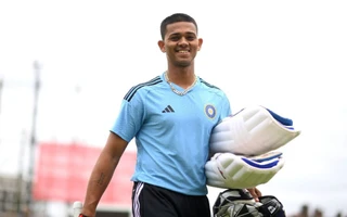 1785991012782_untitled-design-26 ‘He wants to keep wickets for Mumbai or India’ - Siddhesh Lad makes stunning revelation about Yashasvi Jaiswal