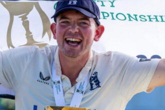 Ethan Bamber signs three-year deal with Warwickshire after title-winning season
