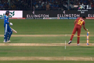 [WATCH] Tilak Varma run out after bizarre mix-up with Axar Patel