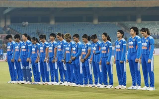 1792164350672_india-womens-team-1 India and Zimbabwe wear black armbands to honour Sarah Dambanevana